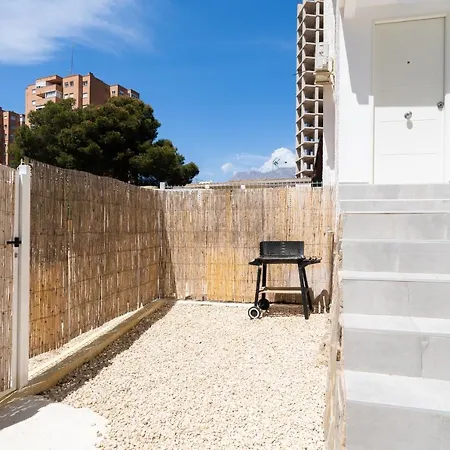 Casa Mya Con Terreno Privado Y Parking Compartido - A 800m De Playa Poniente Holiday home *