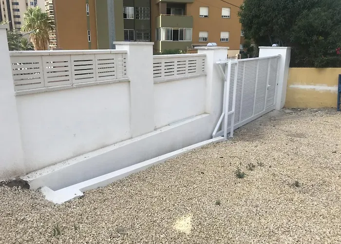 Casa Mya Con Terreno Privado Y Parking Compartido - A 800m De Playa Poniente