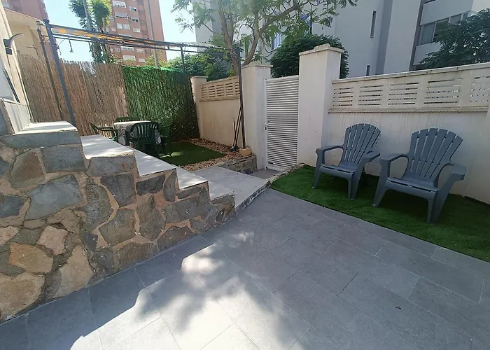 Casa Mya Con Terreno Privado Y Parking Compartido - A 800m De Playa Poniente בית נופש